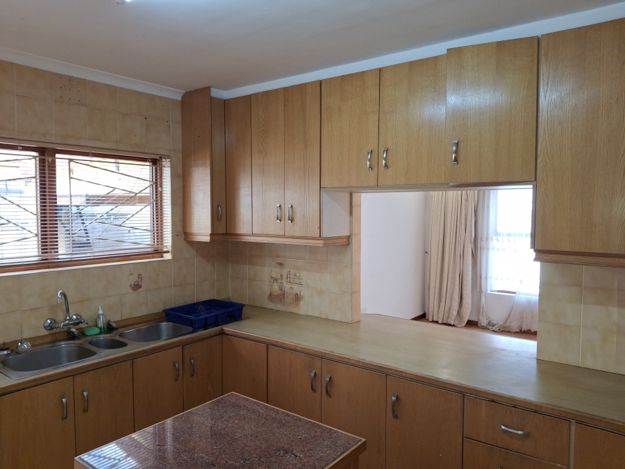 3 Bedroom Property for Sale in Pelican Park Western Cape